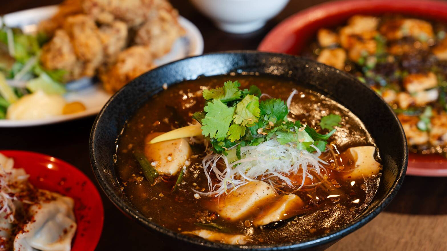 麻婆食堂 中華川 （なかがわ）