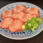 【西院駅すぐ】焼肉 大黒戎｜“魅惑の子丼”が評判の肉酒場！