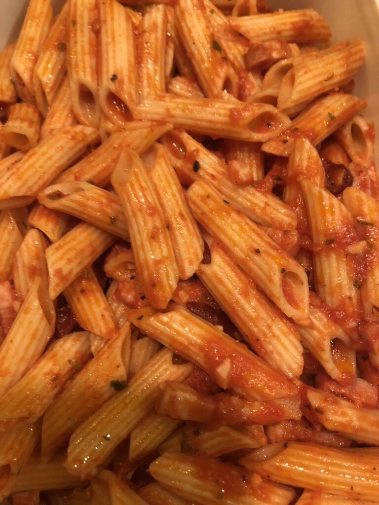 【西院|エラマサ】凍らせた焼酎×強炭酸。パンクが響く“西院ロック酒場”