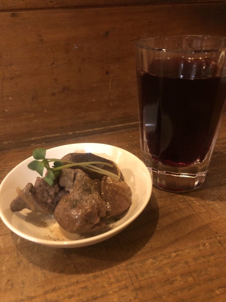 【西院|エラマサ】凍らせた焼酎×強炭酸。パンクが響く“西院ロック酒場”