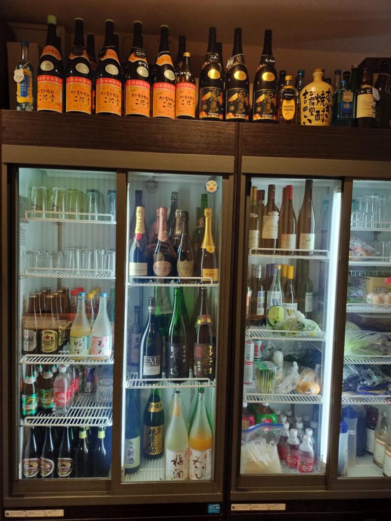 『西院 わた邉』毎朝仕入れの鮮魚が評判|“旨い魚”を食べるならここ。