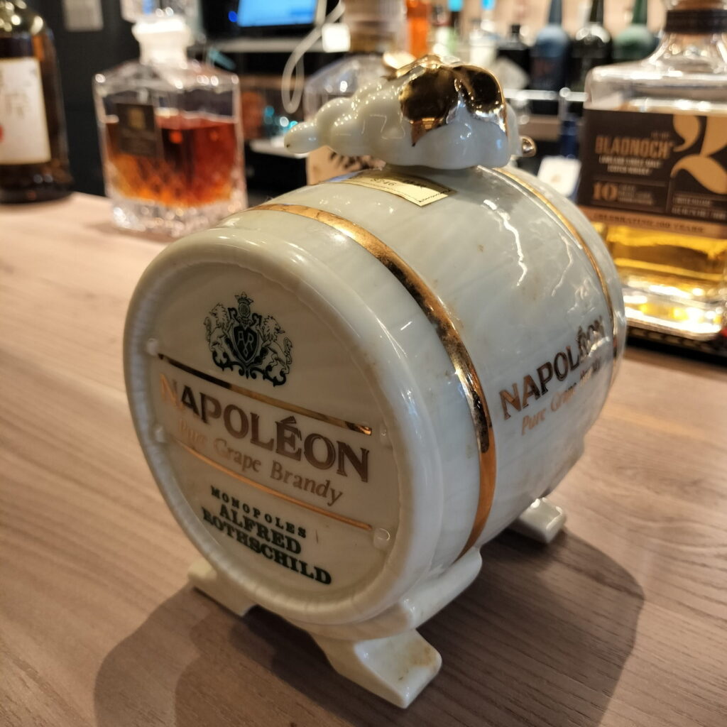 【四条大宮】お酒の美術館｜ノーチャージでレアウイスキーを楽しむバー