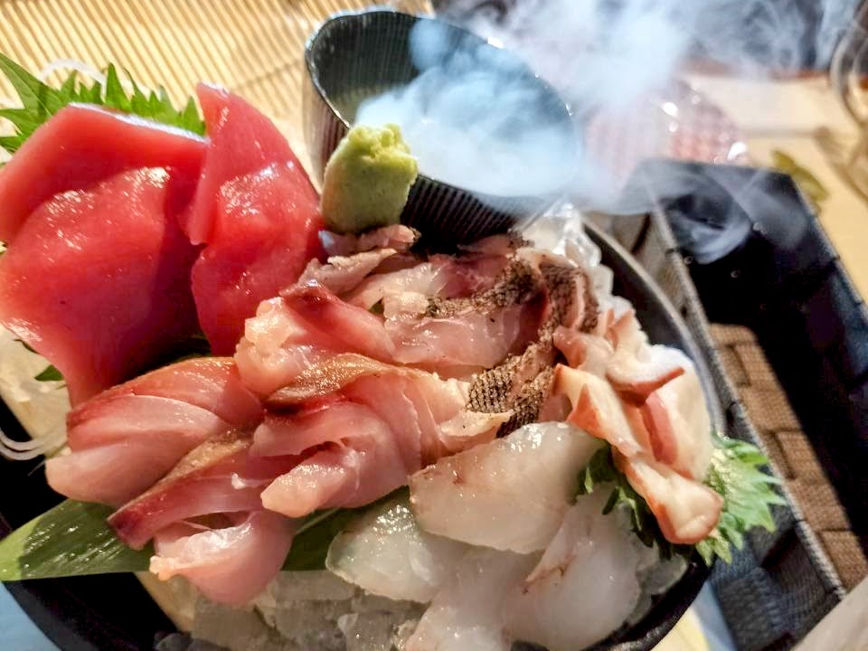 【オフ会レポ】初参加10名 24歳〜77歳が大熱狂!西院『オトコマエ食堂』の日曜昼飲みサッカー観戦