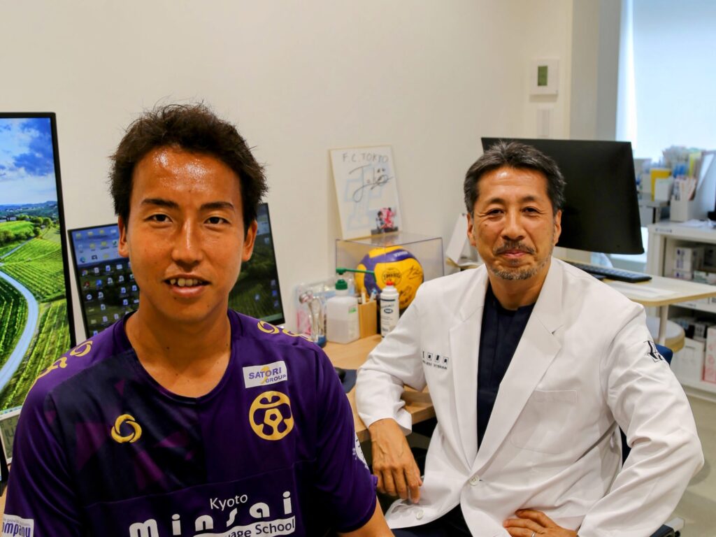 【選手がみせた、その横顔】おこしやす京都AC 野田樹選手 × なか整形外科（西院）｜Jリーガーの平均引退年齢は25、26歳