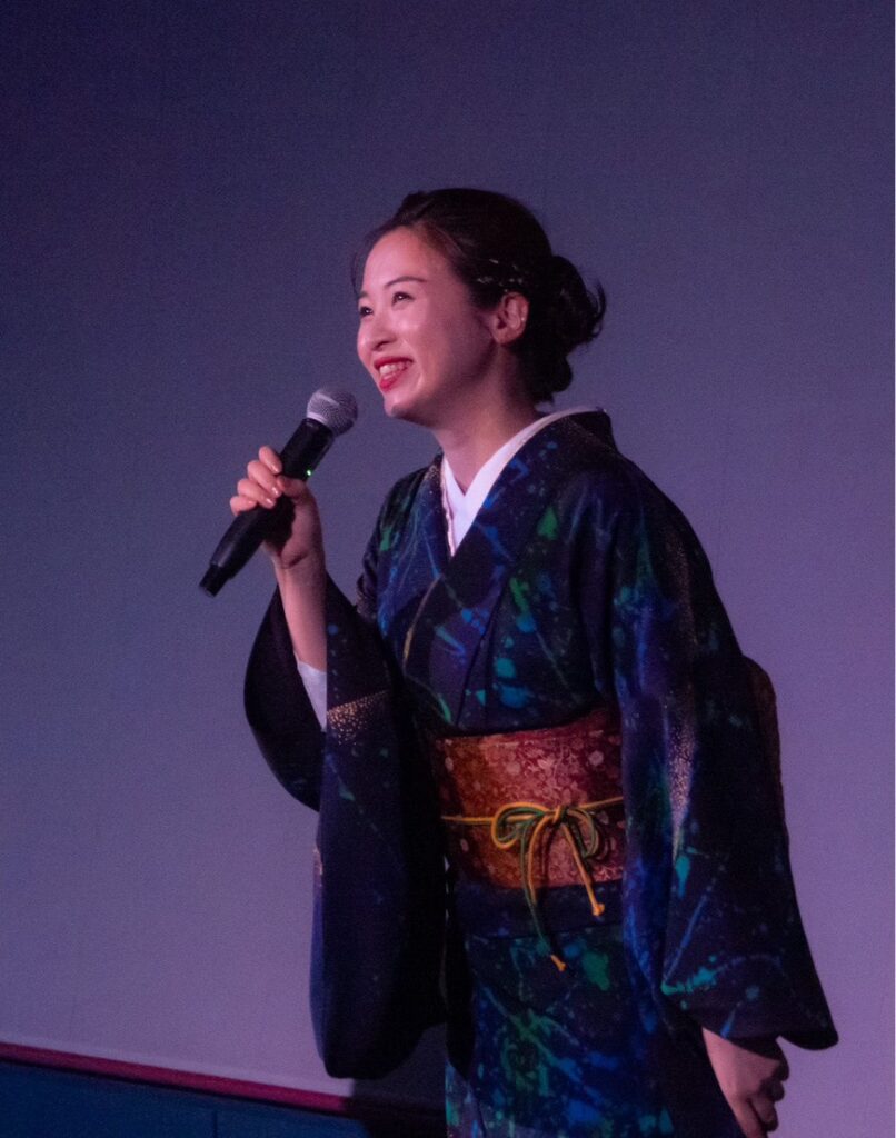 【8月15日】お盆の夜は壬生寺へ！1000基の灯籠と響き渡る癒やしの夏うたライブ